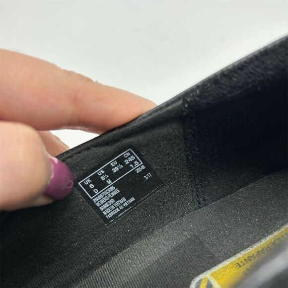 Clarks Grasp Chime Black Leather Slip-On Size 8.5 Casual Slip Resistant Loafers - Picture 13 of 13